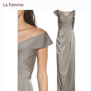 La Femme Off The Shoulder Ruched Jersey Column Gown Pewter Size 16